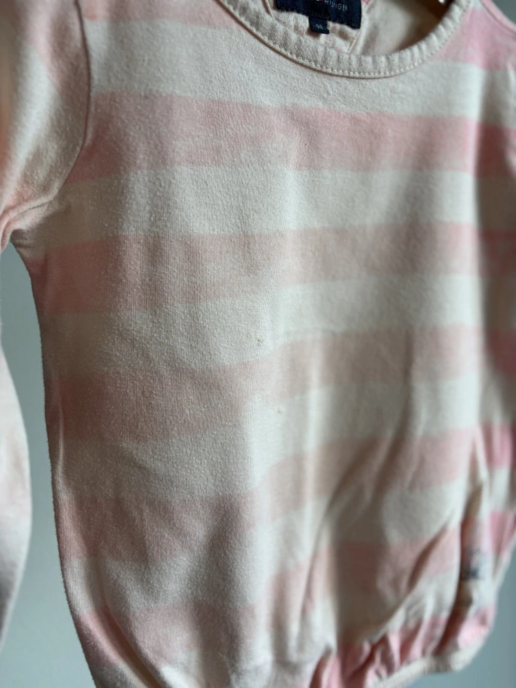 Tričko Tommy Hilfiger, vel. 98