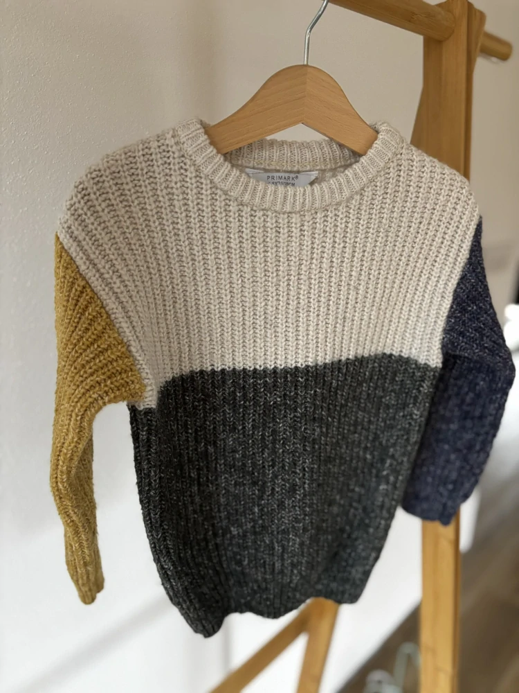 Svetr Primark, vel. 110