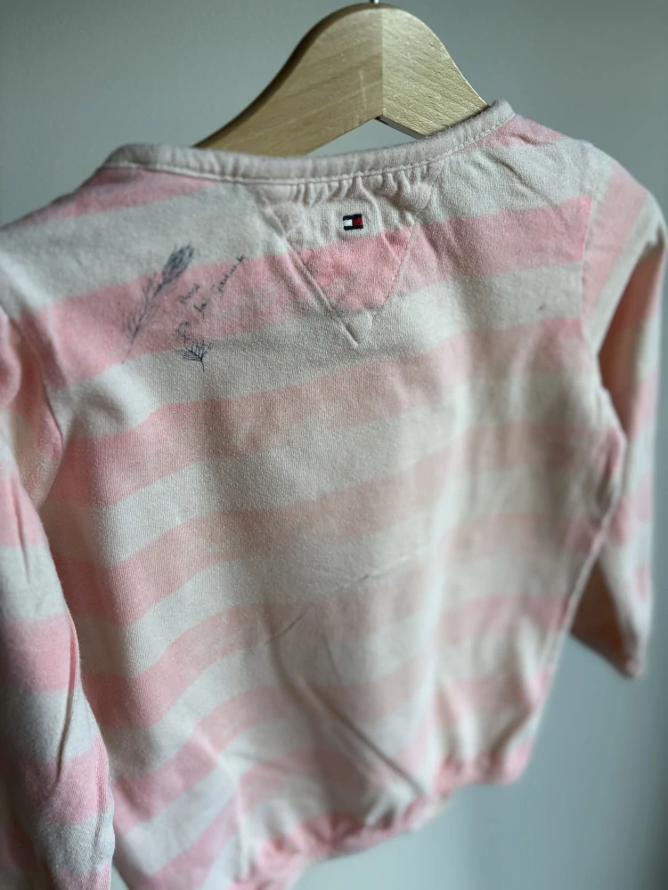 Tričko Tommy Hilfiger, vel. 98